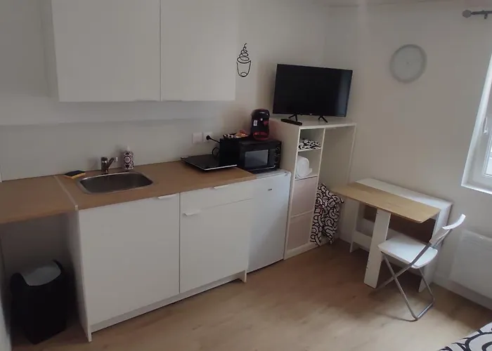 Cosy Plein Centre Conches-en-Ouche